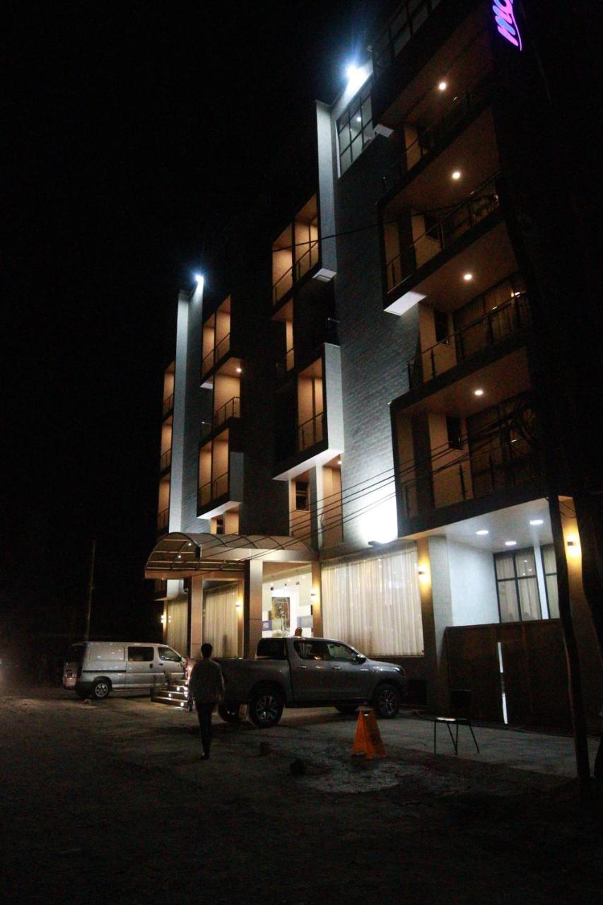 Marcen Addis Hotel Extérieur photo