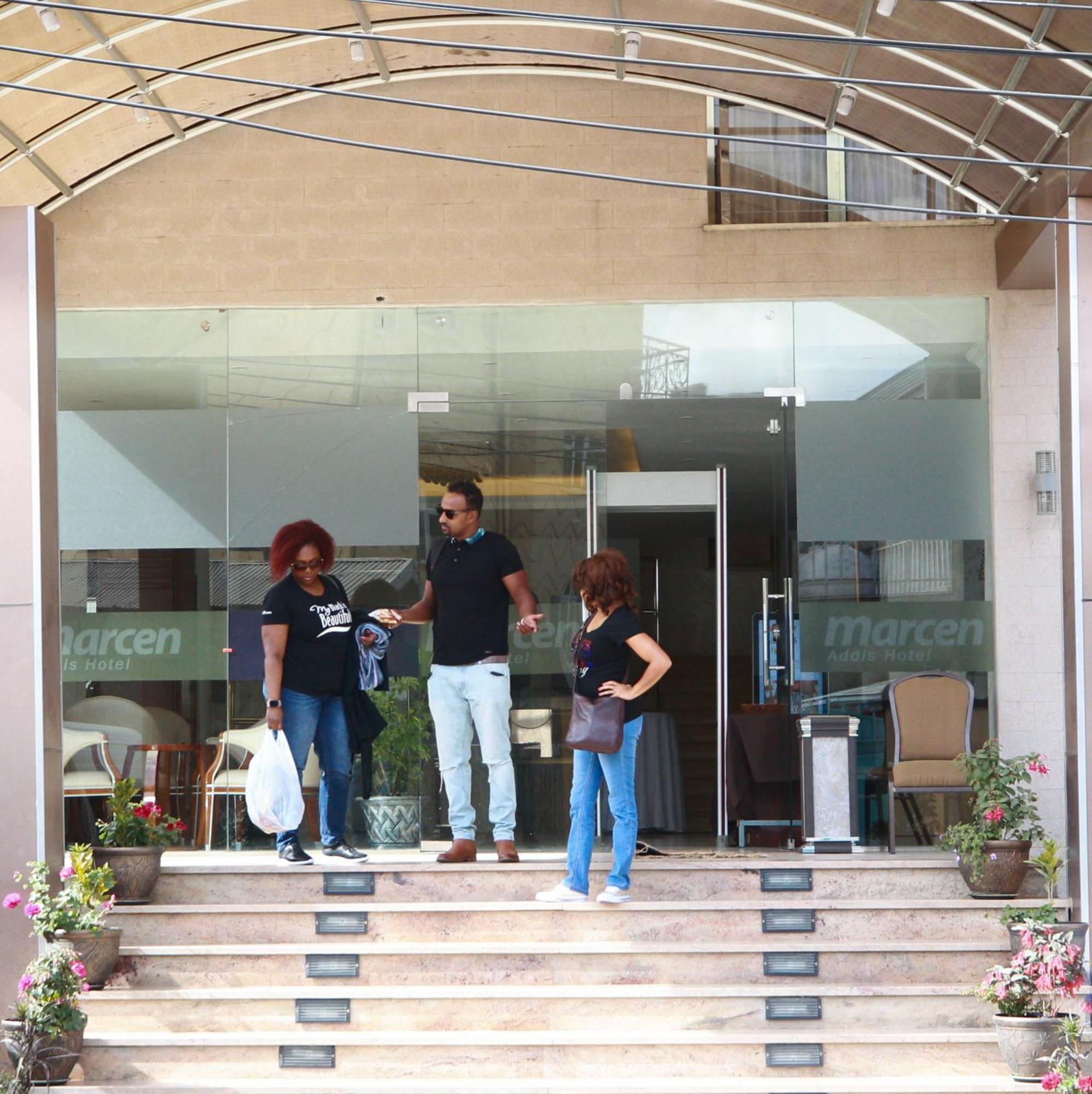 Marcen Addis Hotel Extérieur photo