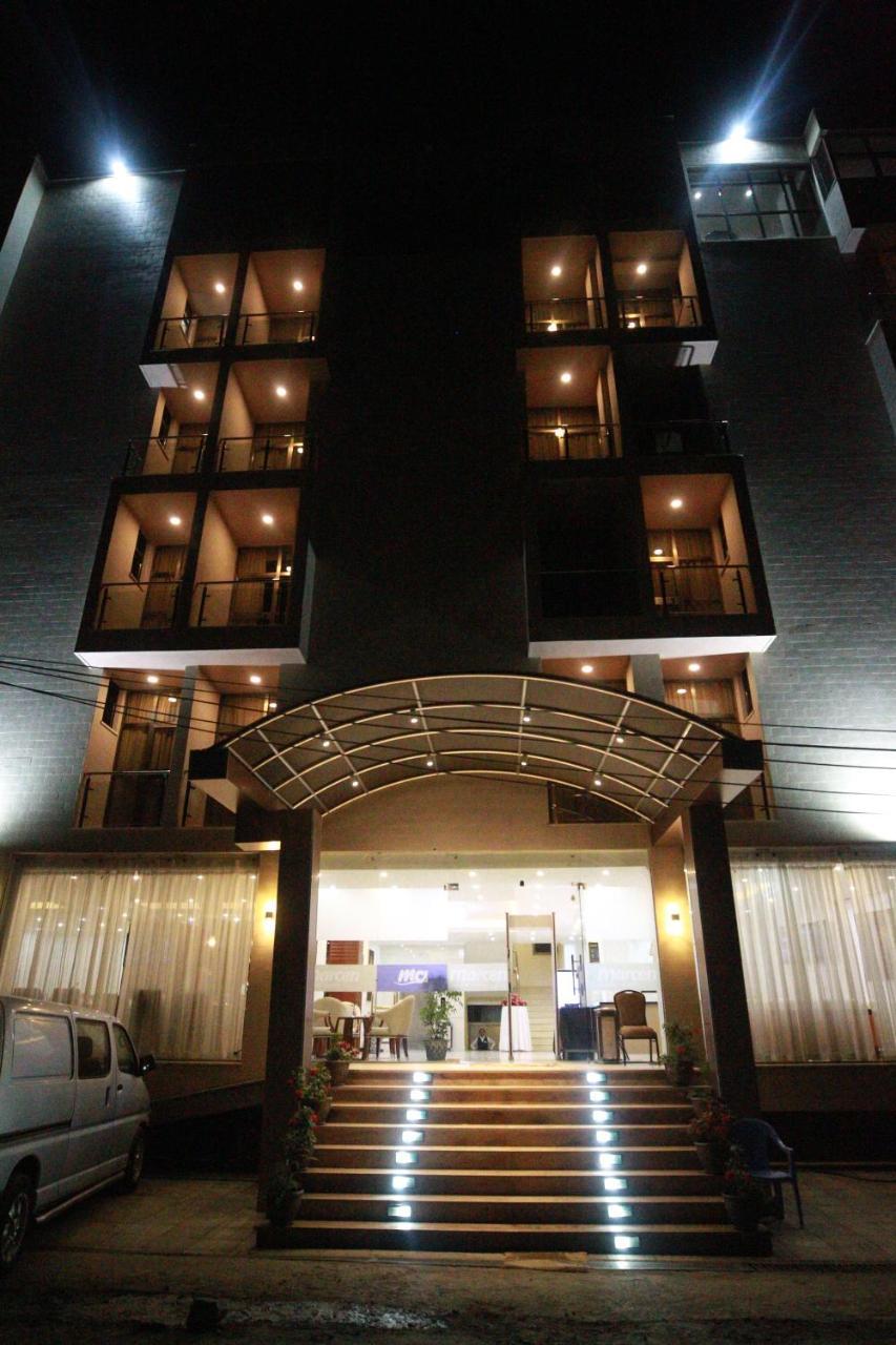 Marcen Addis Hotel Extérieur photo